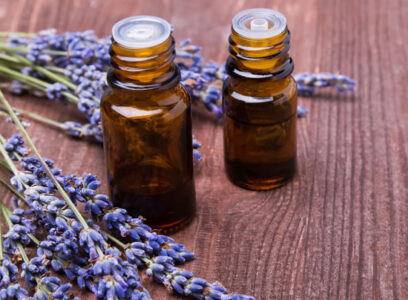 5 Flowers for Soothing Skin and Improving Mood